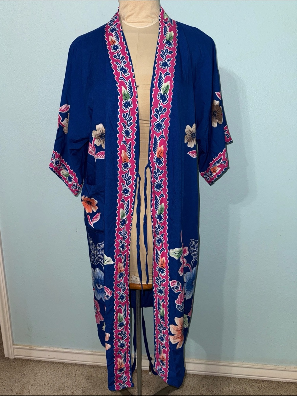 NWT Batik Kimono From Indonesia Blue Pink Floral short sleeves mid length M/L